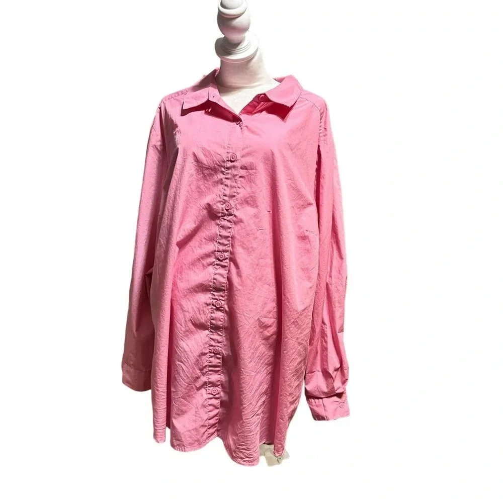 Cherokee women's 20W long sleeve pink and white button down shirt